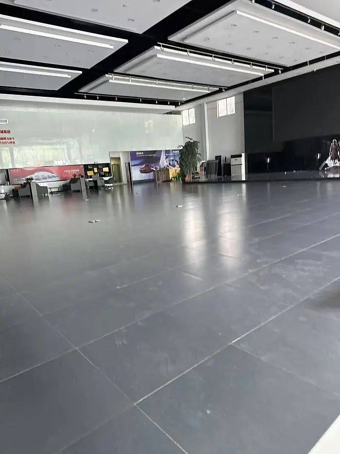 比亚迪山东核心经销商停摆：20多家4S店人去楼空（组图） - 2