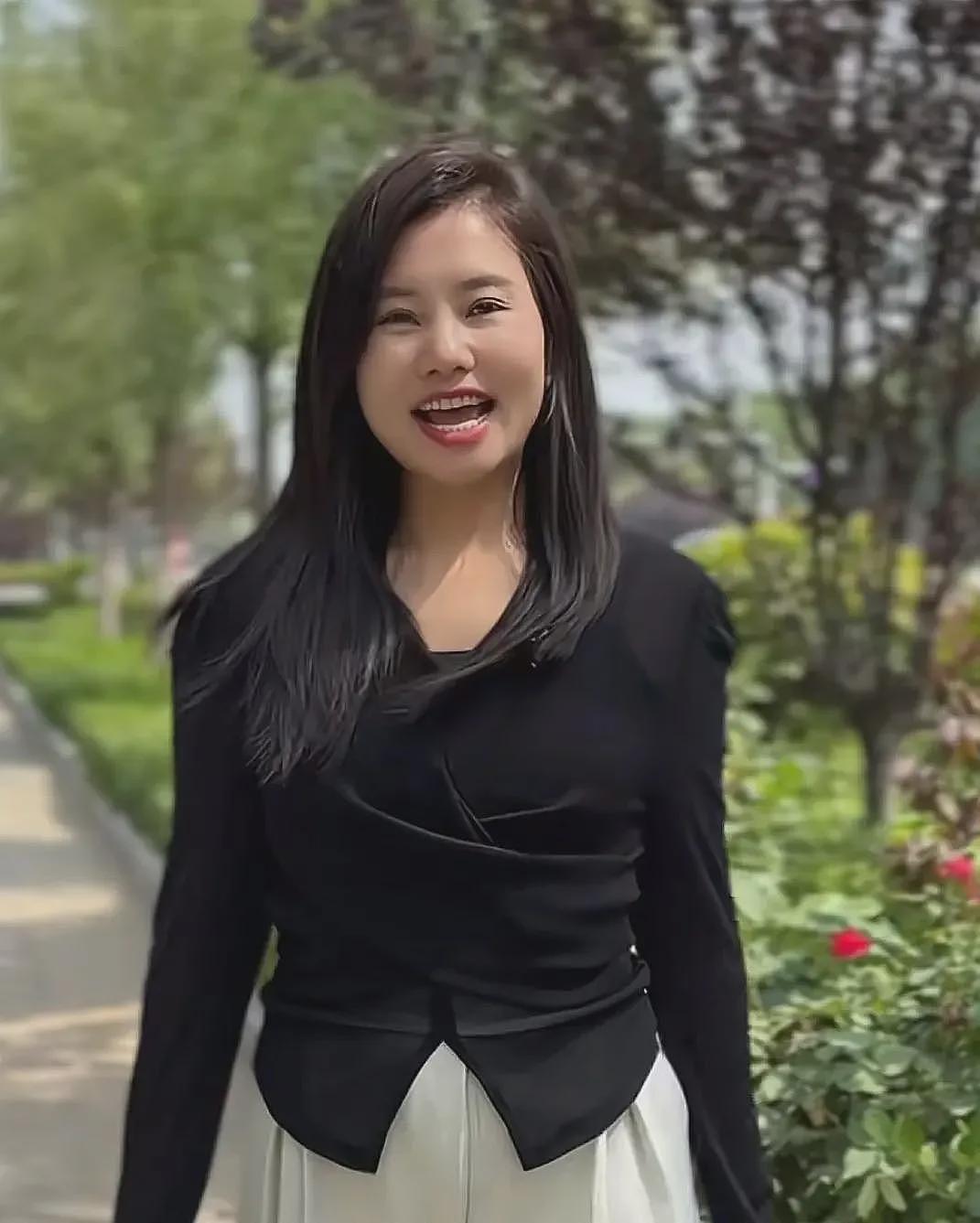 杨妞花盛装走红毯引发争议，直播带货被网暴，她该不该被道德绑架？（组图） - 2