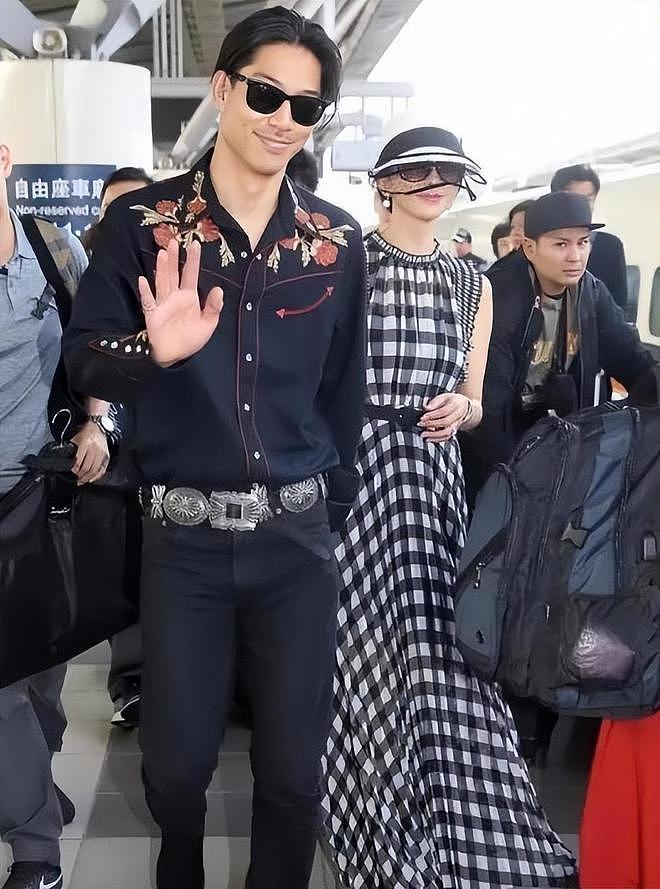 林志玲奶奶离世,老公AKIRA的一个举动超暖心(组图) - 12