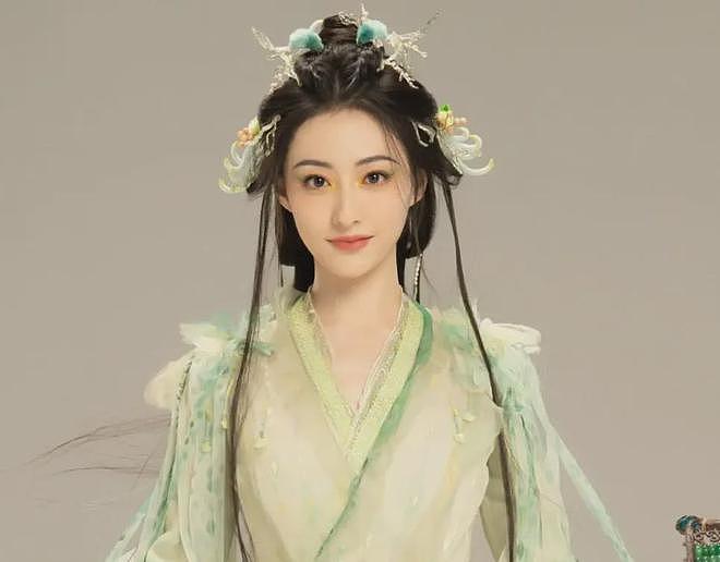 《还珠》短剧开机引热议！剧情魔改审美降级，网友直呼放过观众吧（组图） - 10