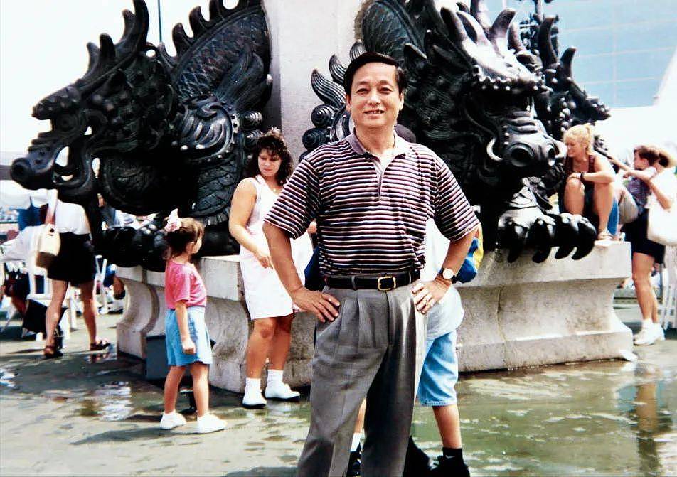 她是知名编剧，是韩美林的第四任妻子，54岁再做妈妈（组图） - 2