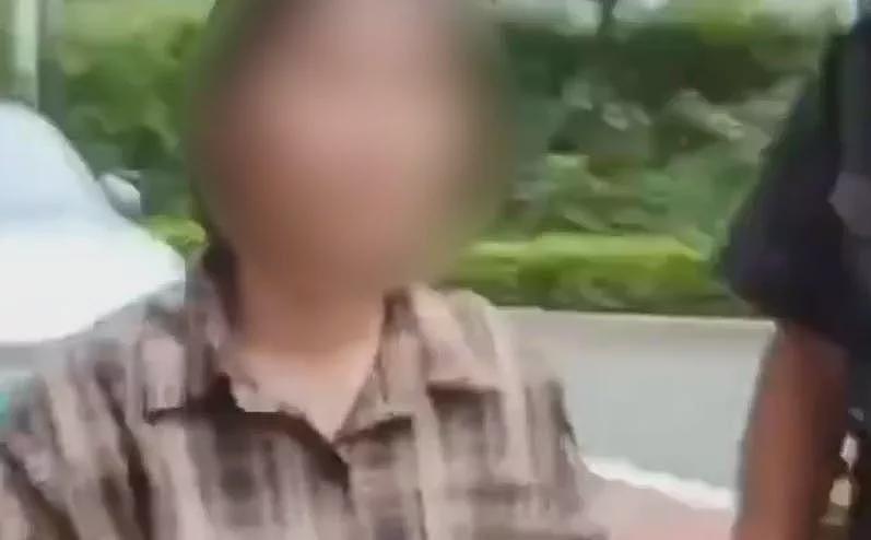 实拍：女贩子光天化日当街抢孩子，家长急追…（视频/组图） - 5