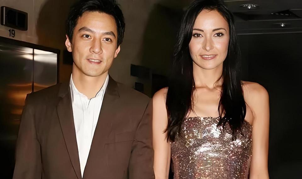 吴彦祖争议越来越大,直播卖课、给美女拍照,被指晚节不保冤吗?(组图) - 21