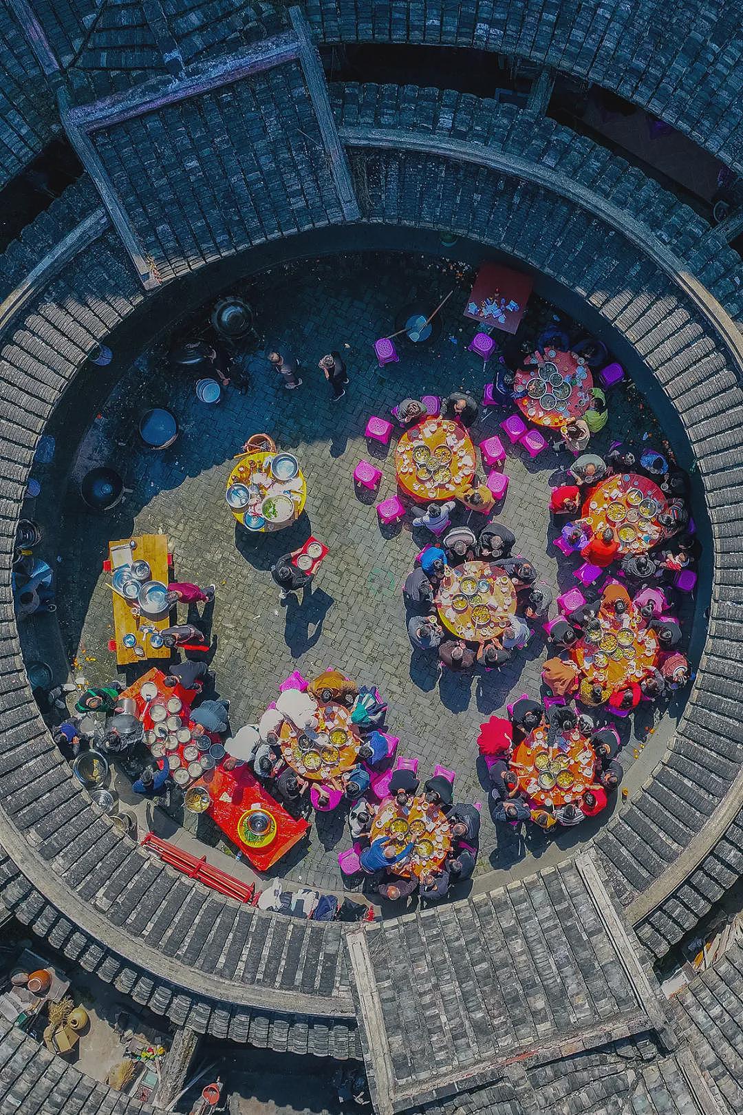 中国最豪横的吃席大省，龙虾按盆上，青蟹随便吃（组图） - 17