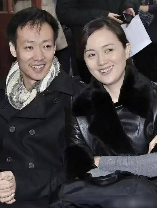 朱媛媛辛柏青温馨合影！与牛莉一起过端午节，拍照姿势令人泪目（组图） - 2