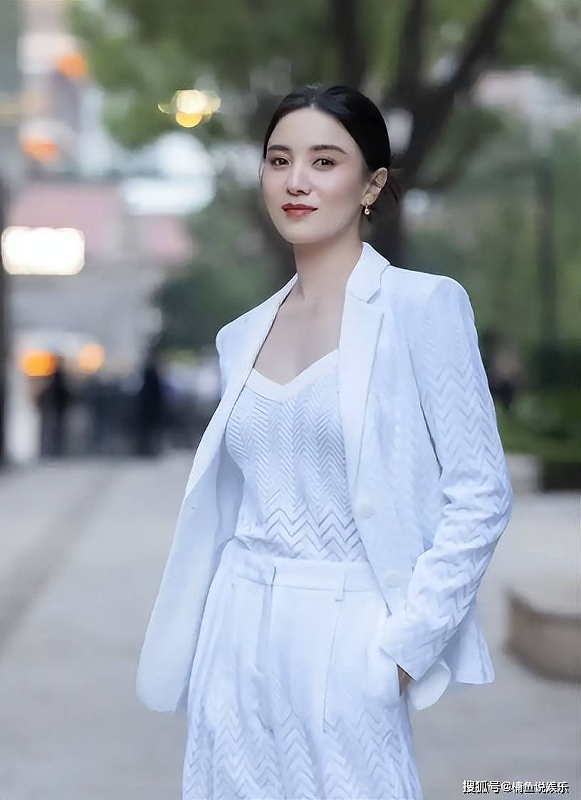 年龄越大越漂亮的女星我只服这3位，越老越有韵味（组图） - 9