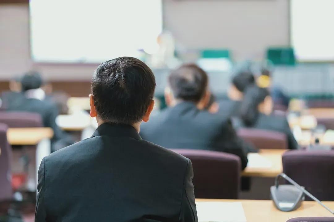 复旦校友匿名捐1亿，原来读哲学出来也有不穷的（组图） - 5