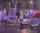 中国公安落荒而逃影片曝！男当街抓狂持刀追砍（视频/组图） - 2