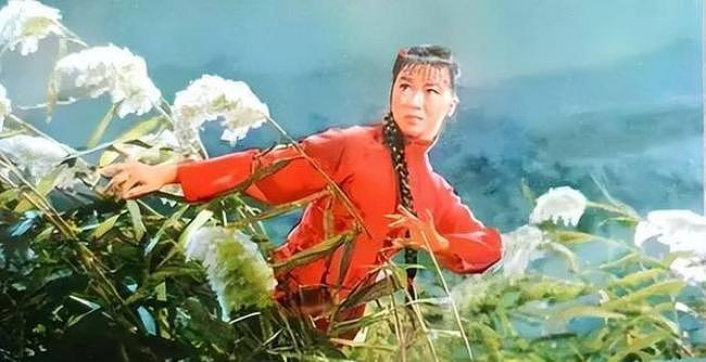 难怪地主强抢白毛女，曝原型罗昌秀救出时四张照（组图） - 5