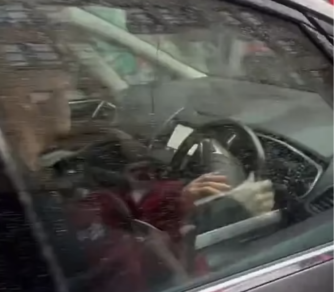 惨烈！已致79人受伤！最小伤者仅9岁！万人狂欢巡游现场酿悲剧，更多细节披露（组图） - 4