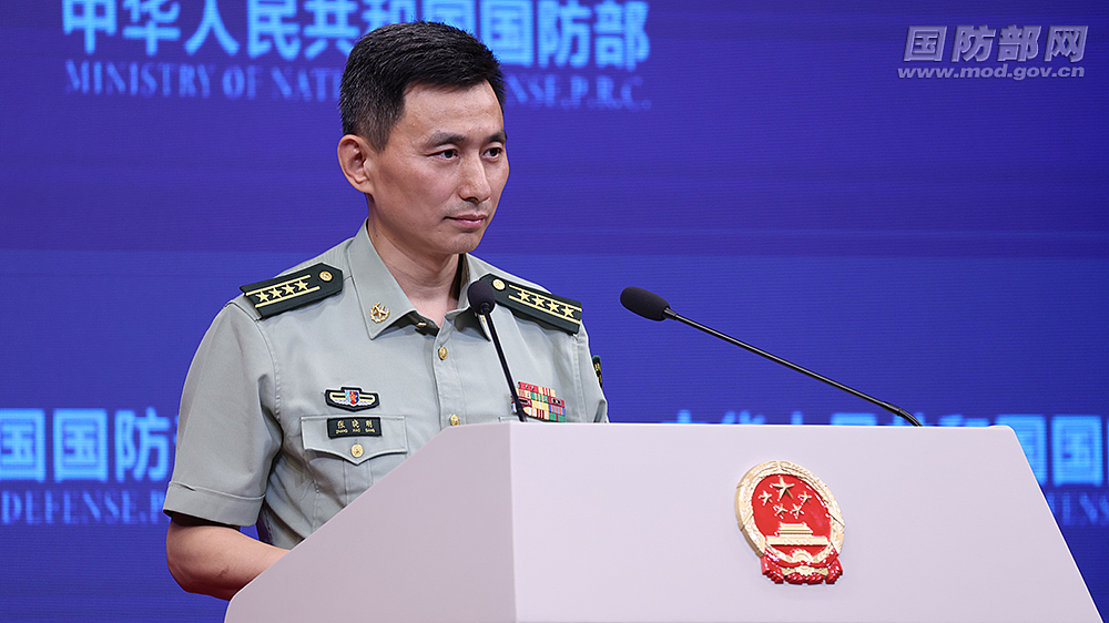 中国国防部回应歼-10CE击落多架战机，首次取得实战战果！其模型在国外被火爆围观（组图） - 12