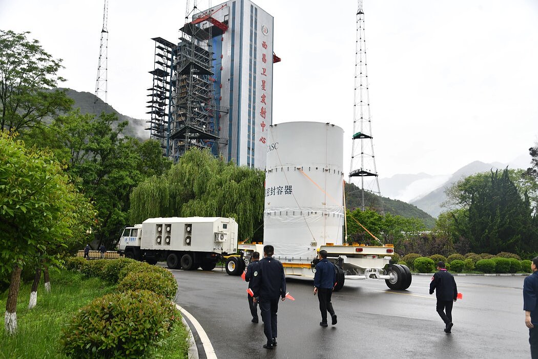 中国发射天问二号，启动小行星探测采样任务（图） - 1