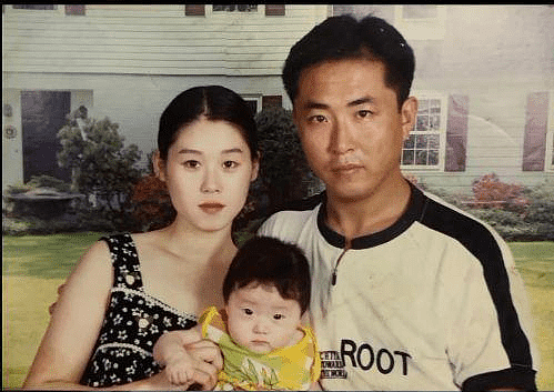沈阳27岁美妆网红一家三口烧伤毁容，拍康复片被质疑搏同情（组图） - 7