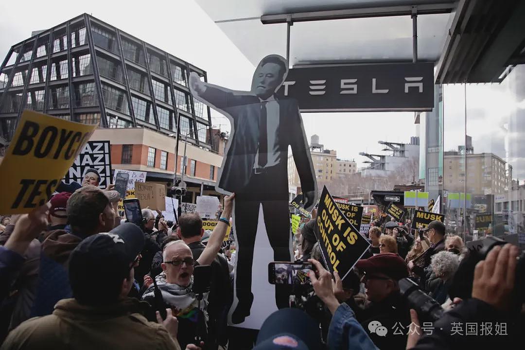 马斯克官宣离开白宫!入职小半年里外不是人,走之前公开阴阳撕破脸?网友:白当榜一大哥咯(组图) - 16