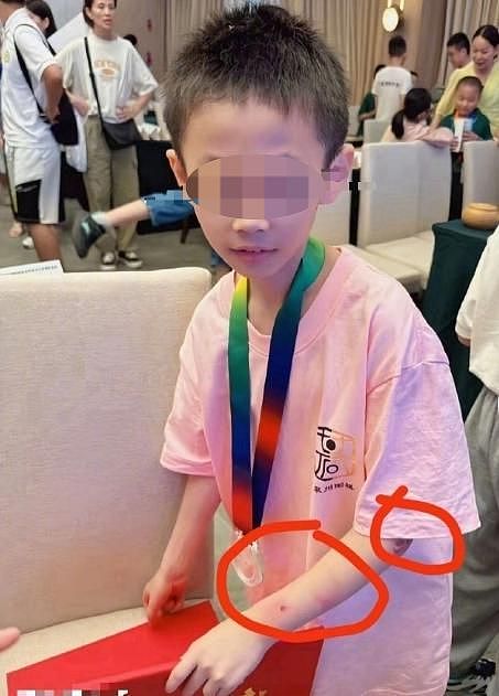 9岁围棋少年坠亡，父亲被骂家暴男：从没把娃打到受伤过（组图） - 6