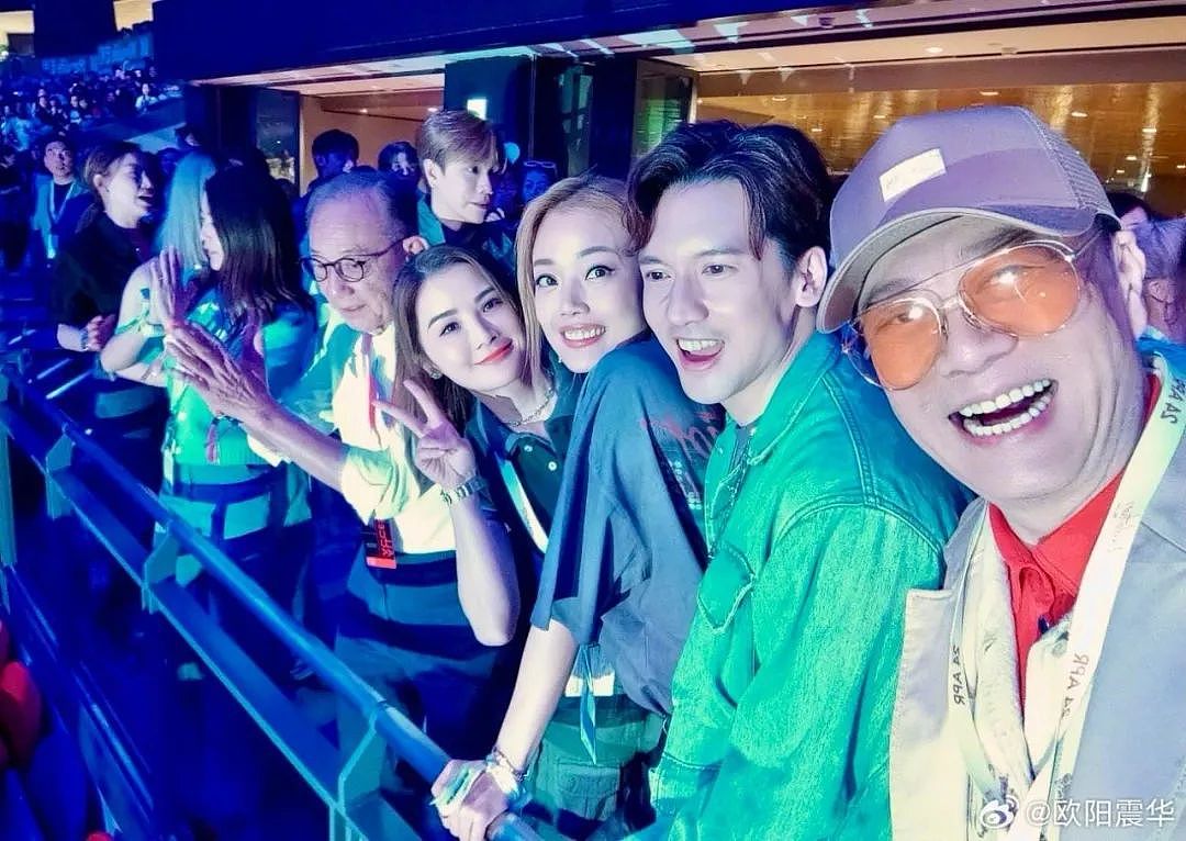 TVB“300岁老人男团官宣出道”！网友：有一种看熟人做“鸭”的感觉……（组图） - 26