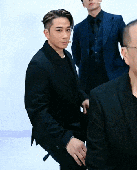 TVB“300岁老人男团官宣出道”！网友：有一种看熟人做“鸭”的感觉……（组图） - 10