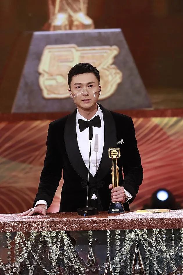 TVB“300岁老人男团官宣出道”！网友：有一种看熟人做“鸭”的感觉……（组图） - 18
