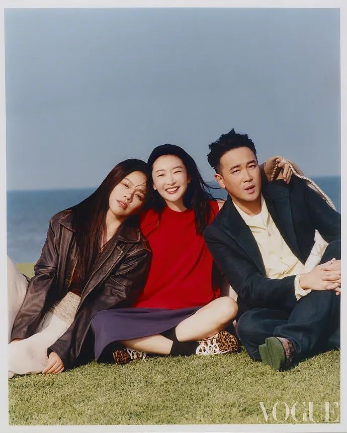 互相拉黑3年，周冬雨马思纯和好：短暂的姐妹，永远的敌人（组图） - 1