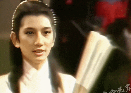 被生父侵犯,嫁给“渣男”,“最美赵敏”为何如此命苦?(图) - 11