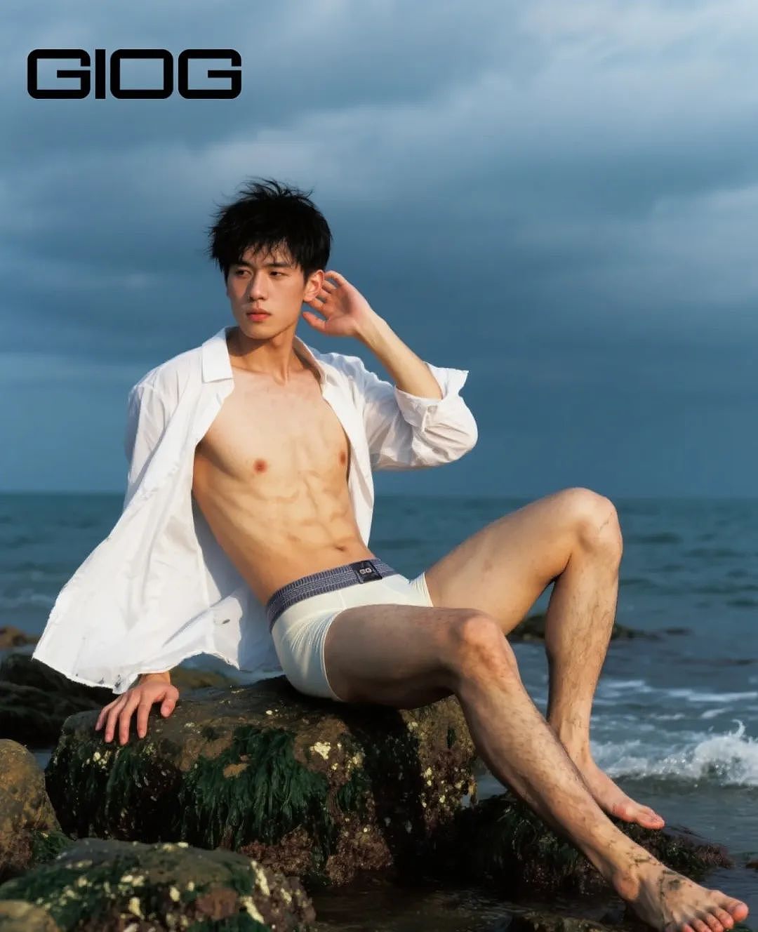 【帅哥】188cm薄肌小狼狗，顶级内裤男模，腹肌大包超级诱惑（组图） - 5
