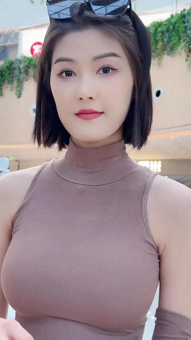 【美女】职业车模，建筑学硕士，知性女神，有颜值有学历（组图） - 18