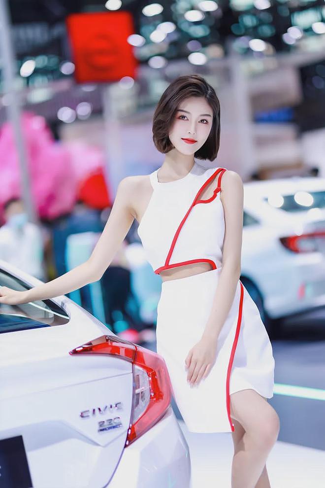 【美女】职业车模，建筑学硕士，知性女神，有颜值有学历（组图） - 7