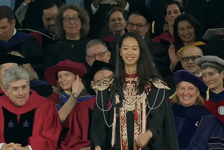 中国留学生哈佛演讲爆红！网友：贪污权贵的孩子留在美国就好了（视频/组图） - 1