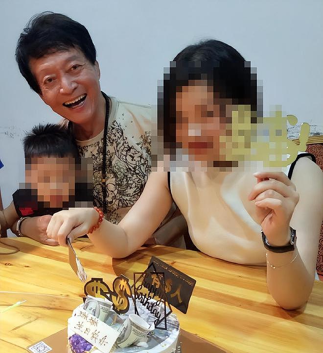 著名港星方刚去世享年78岁，一生未婚无子女，最后露面瘦骨嶙峋（组图） - 11
