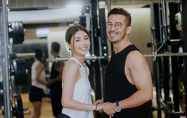 重口味！香港知名男星拍视频为流量舔马桶盖，与女友好事将近（组图） - 9