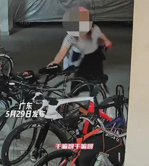女子为报复推倒自行车后续:车主拒绝和解,定损价曝光,真赔不起(视频/组图) - 1