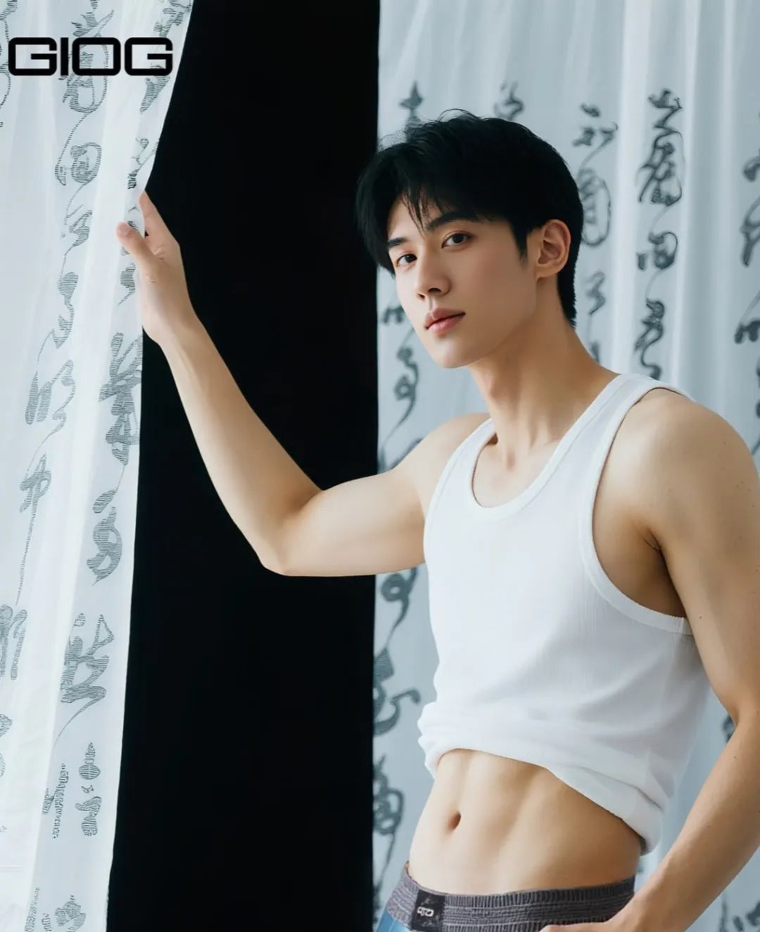 【帅哥】188cm薄肌小狼狗，顶级内裤男模，腹肌大包超级诱惑（组图） - 6