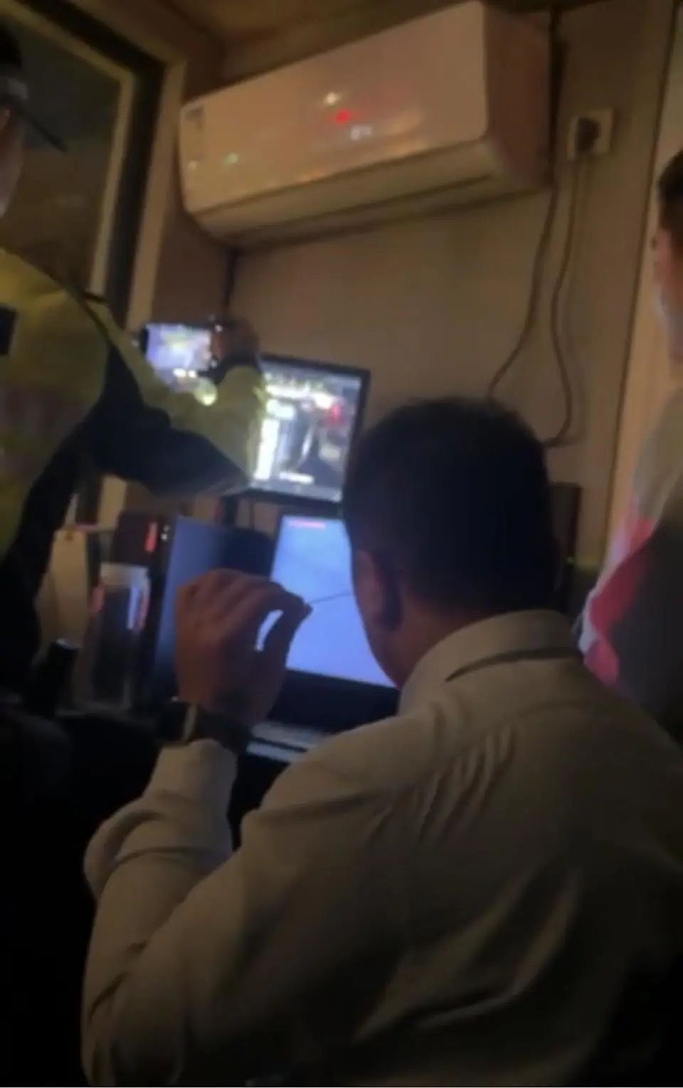 宁波兰博基尼车主拒付5元停车费，代驾愤怒举报其酒驾，交警回应：扣12分，驾照暂扣6个月（组图） - 2