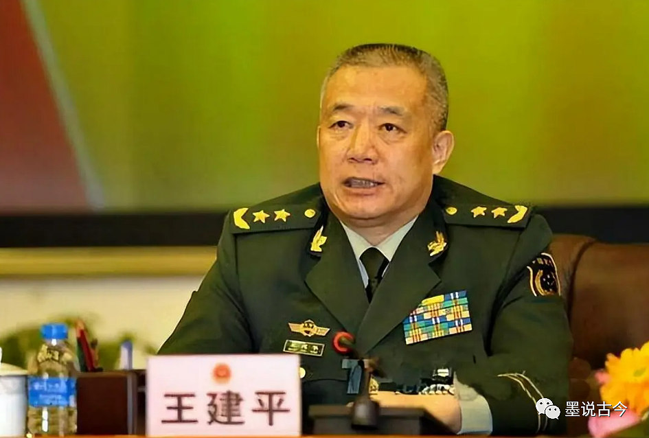 军中“大老虎”,因巨额受贿落马,父亲是正厅级,岳父是部队高官,邻居:早晚要被抓(组图) - 5