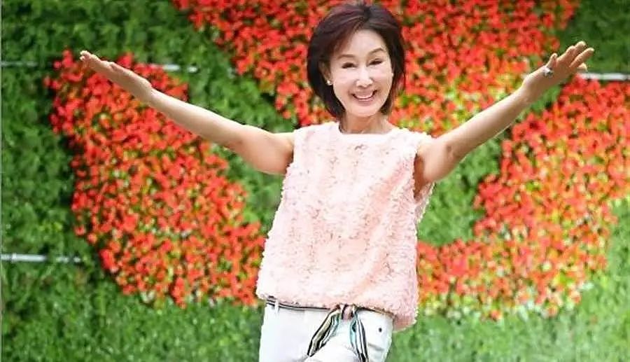 养大3个私生子！与老千同居28年，被骗财骗S损失千万，还拒绝Q规则被断双腿？（组图） - 40