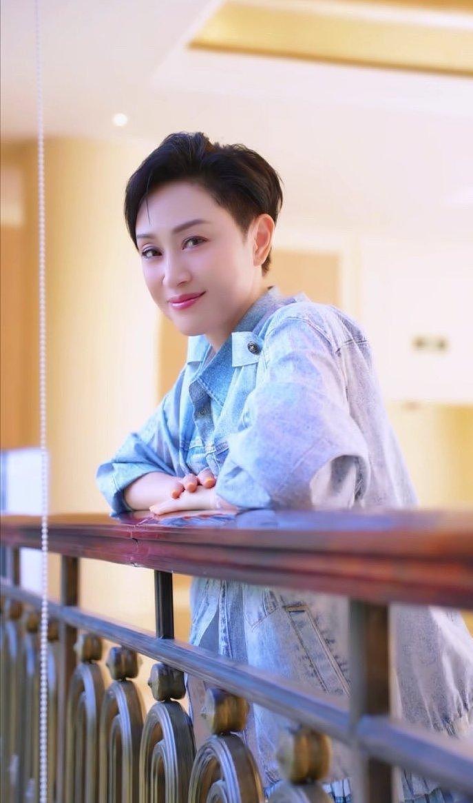 陈法蓉新剧再现港女精神？与李嘉欣争了半辈子，年近六十活出真谛（组图） - 51