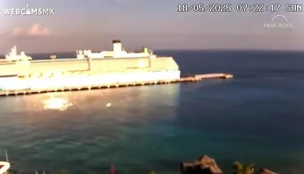 神秘碟影掠过邮轮，墨西哥海岸现“不可视速”UFO（组图） - 1