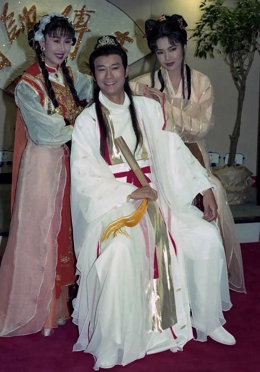 养大3个私生子！与老千同居28年，被骗财骗S损失千万，还拒绝Q规则被断双腿？（组图） - 11