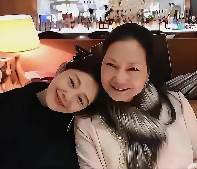 白冰冰再次透露S妈近况:憋着一口气状况堪忧,眼睛都哭肿了(组图) - 6