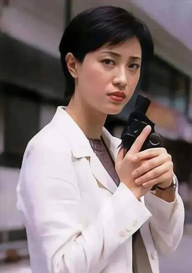 陈法蓉新剧再现港女精神？与李嘉欣争了半辈子，年近六十活出真谛（组图） - 29