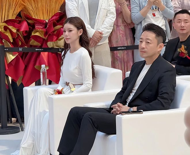 马筱梅生图撞脸S妈，网友感叹好像母女，业内呼吁汪小菲珍惜女方（组图） - 8