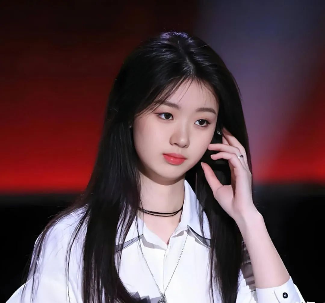 18岁“好声音”夺冠，23岁“歌手”两度称王！原来只有这样的妈妈才能养出光芒璀璨的“珠玉”（组图） - 4