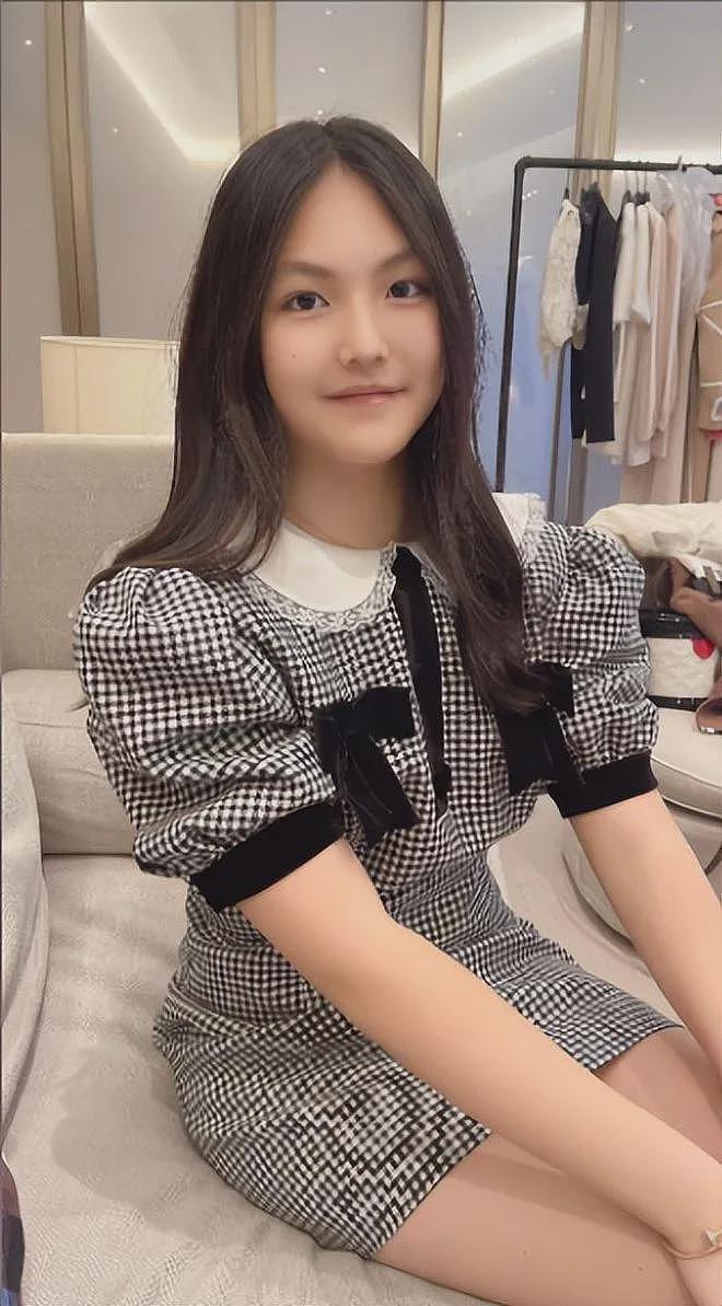 15岁的王诗龄也太绝了吧！C位气场直接碾压爸妈王岳伦李湘（组图） - 5