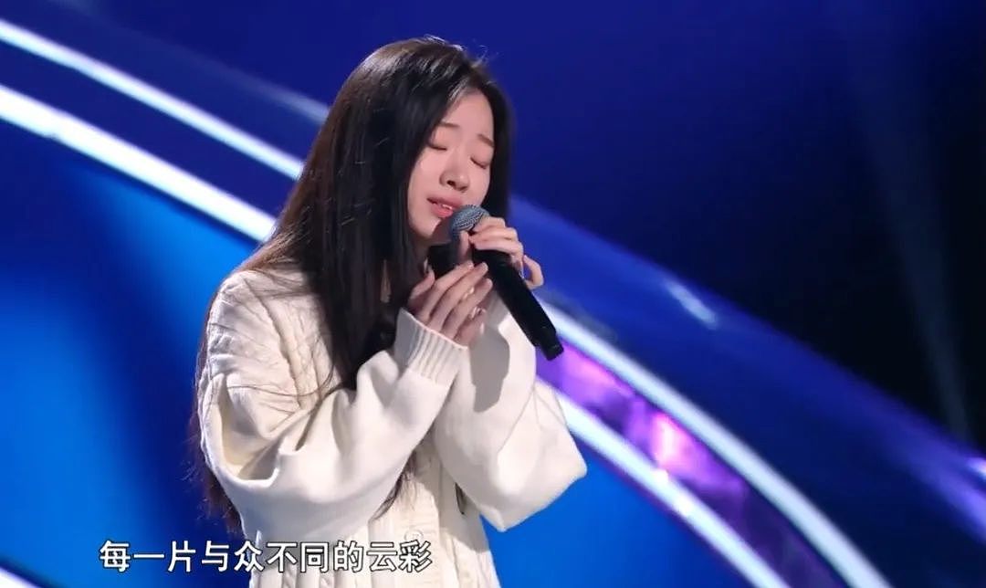 18岁“好声音”夺冠，23岁“歌手”两度称王！原来只有这样的妈妈才能养出光芒璀璨的“珠玉”（组图） - 7