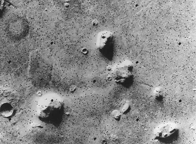 火星“怪相”全揭秘:人脸、巨蛛与神秘“门”,引发外星文明猜想(组图) - 2