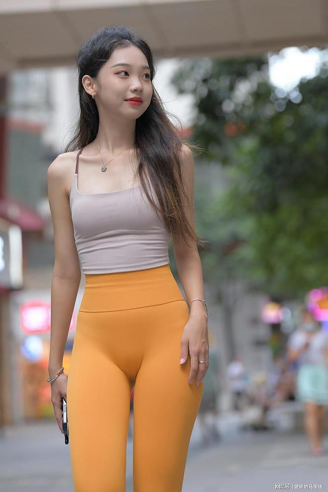 【美女】来喽！漂亮小姐姐火辣身材，细腰完美比例，男的都会喜欢（组图） - 20