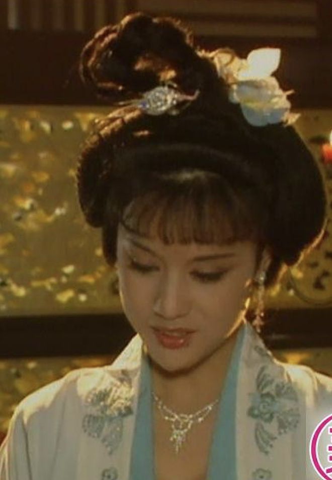 她长得太美被导演“金屋藏娇”，同居27年无名无分，最终早早离世（组图） - 32
