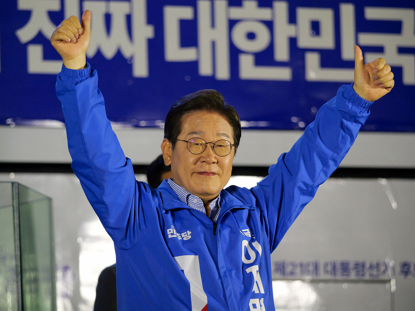 韩国大选催票倒数！李在明、金文洙双强对决，李俊锡：别投给老人（组图） - 2