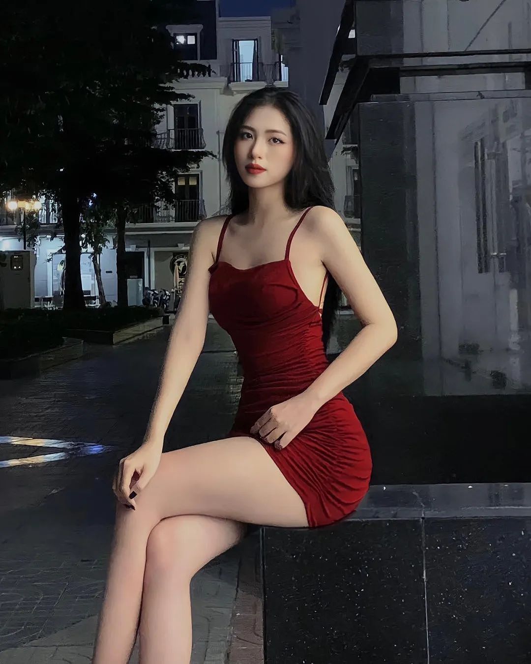 【美女】极品御姐！完美身材曲线，超级无敌大长腿，真的看不腻啊（组图） - 8
