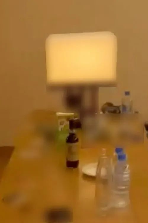 一次300万？日本女大学生为钱入局富豪趴，男友竟放任门外蹲守，直到女友被迫吸毒....（组图） - 24